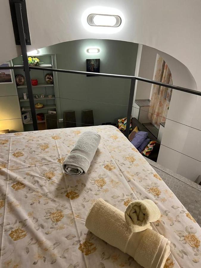La Rosa Di Roma Colosseo Apartment Exterior photo