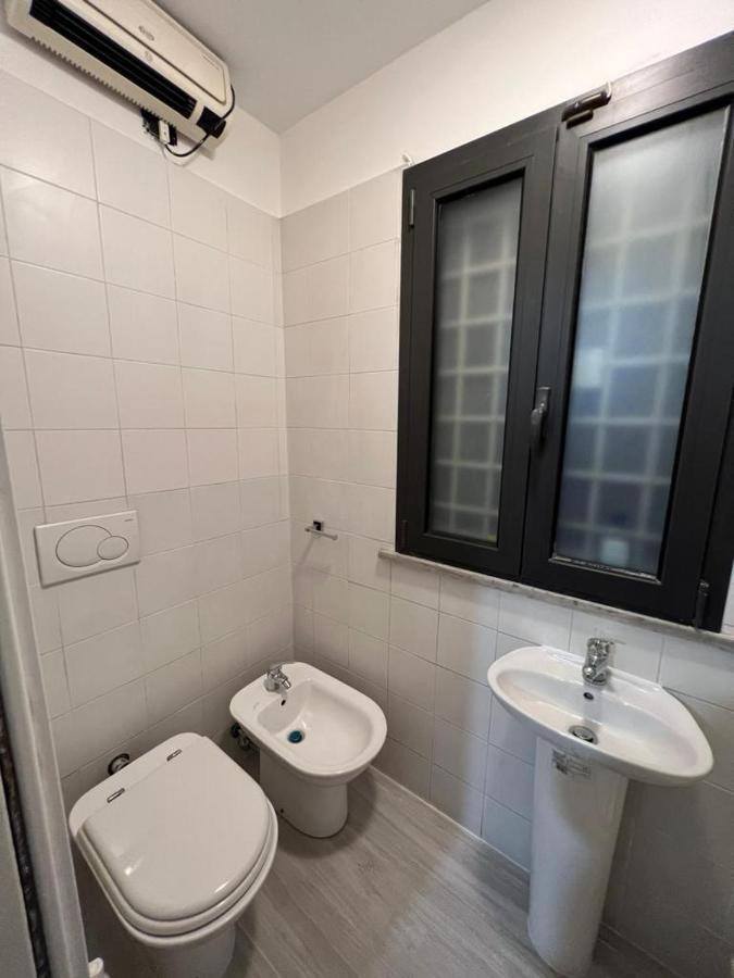 La Rosa Di Roma Colosseo Apartment Exterior photo